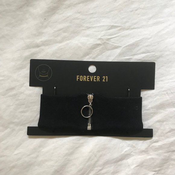 Forever 21 Zipper choker - Picture 1 of 2